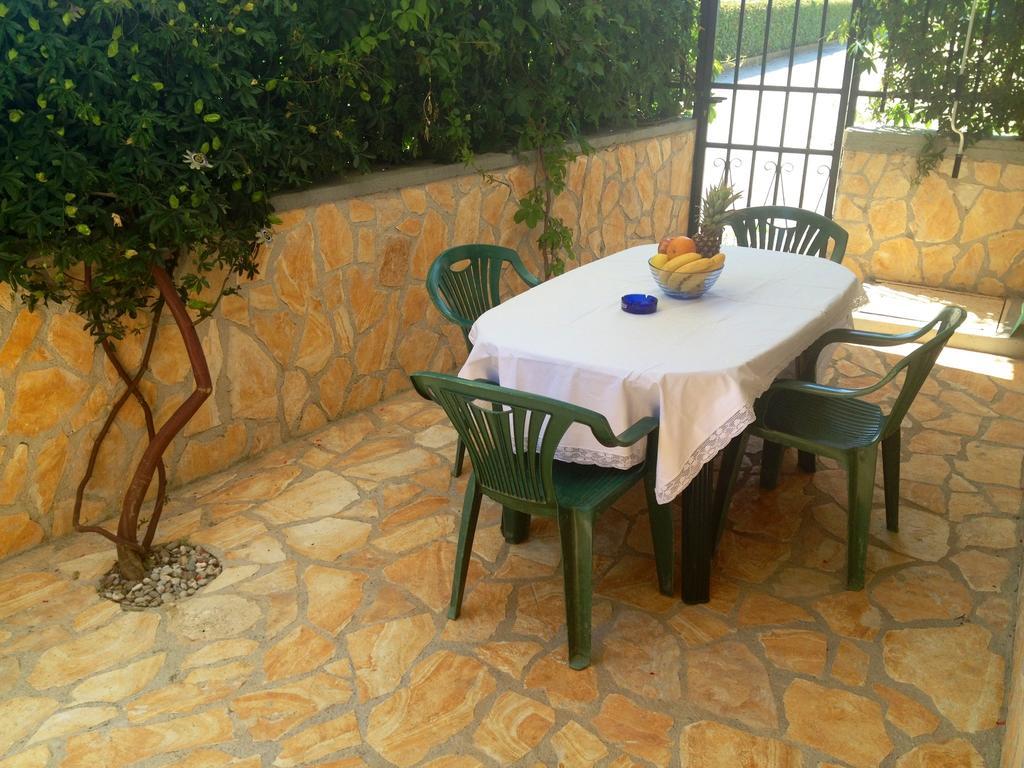 Apartment Nela Funtana Rom bilde